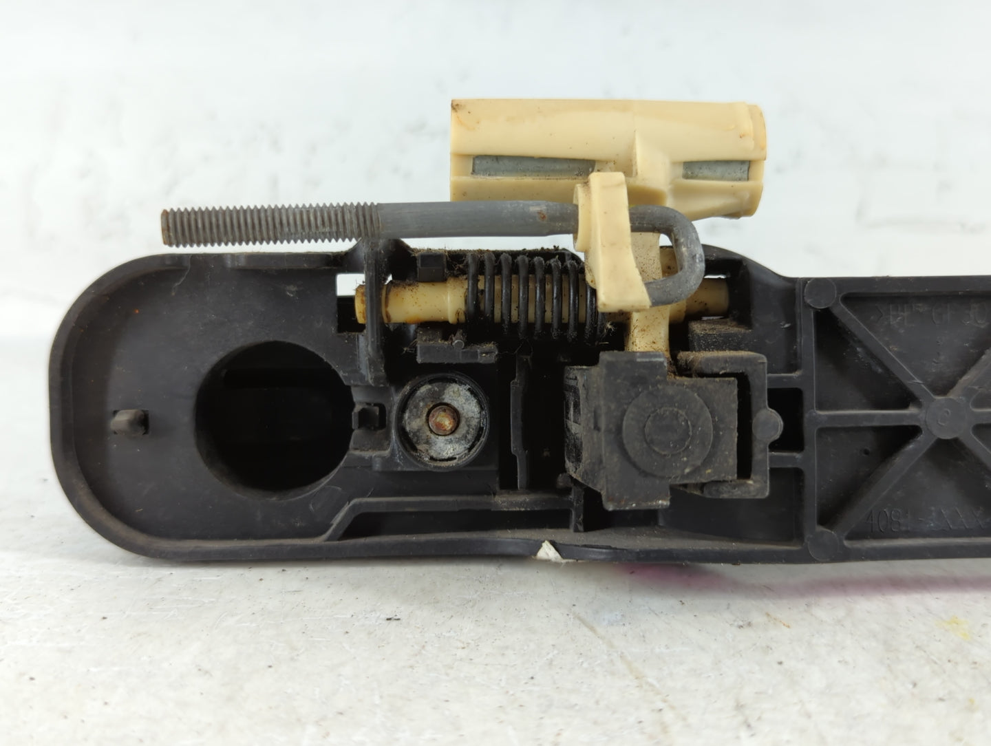 2005 Ford Five Hundred Driver Front Left Door Handle Exterior Assembly - Oemusedautoparts1.com