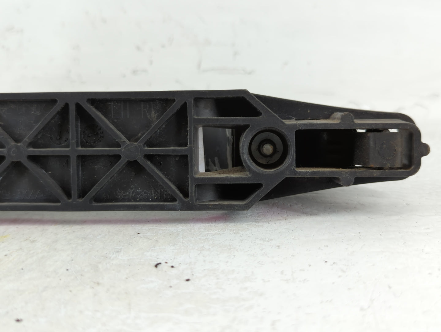 2005 Ford Five Hundred Driver Front Left Door Handle Exterior Assembly - Oemusedautoparts1.com