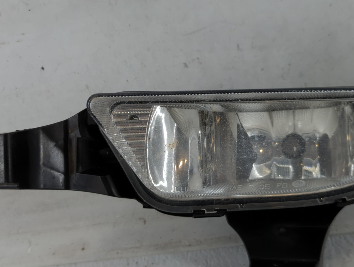 2005-2007 Ford Five Hundred Driver Left Oem Fog Light Lamp - Oemusedautoparts1.com