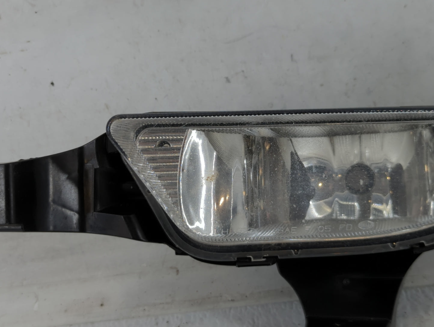 2005-2007 Ford Five Hundred Driver Left Oem Fog Light Lamp - Oemusedautoparts1.com