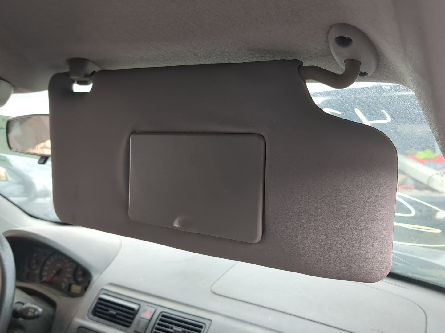 2005-2007 Ford Focus Sun Visor Shade Replacement Passenger Right Mirror Fits Fits 2005 2006 2007 OEM Used Auto Parts - Oemus