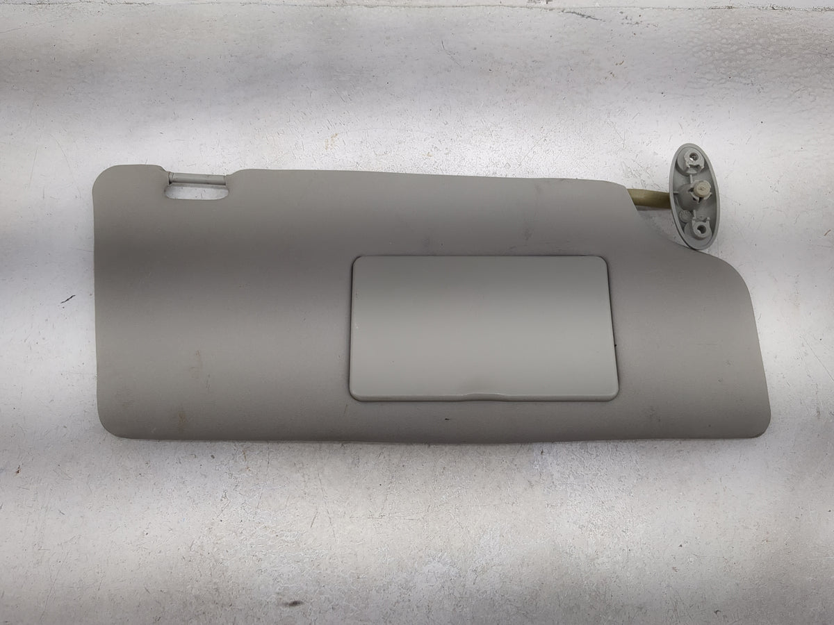 2005-2007 Ford Focus Sun Visor Shade Replacement Passenger Right Mirror Fits Fits 2005 2006 2007 OEM Used Auto Parts - Oemus