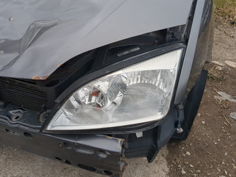 compare product 2005-2007 Ford Focus Driver Left Oem Head Light Headlight Lamp 1212182