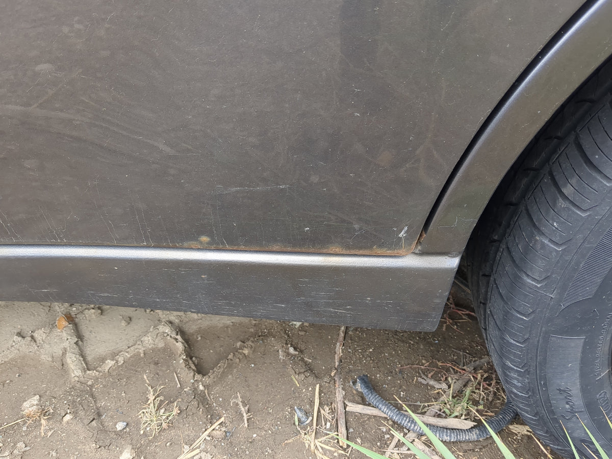2001-2007 Ford Focus Driver Rear Door Oem 1212184 - Oemusedautoparts1.com