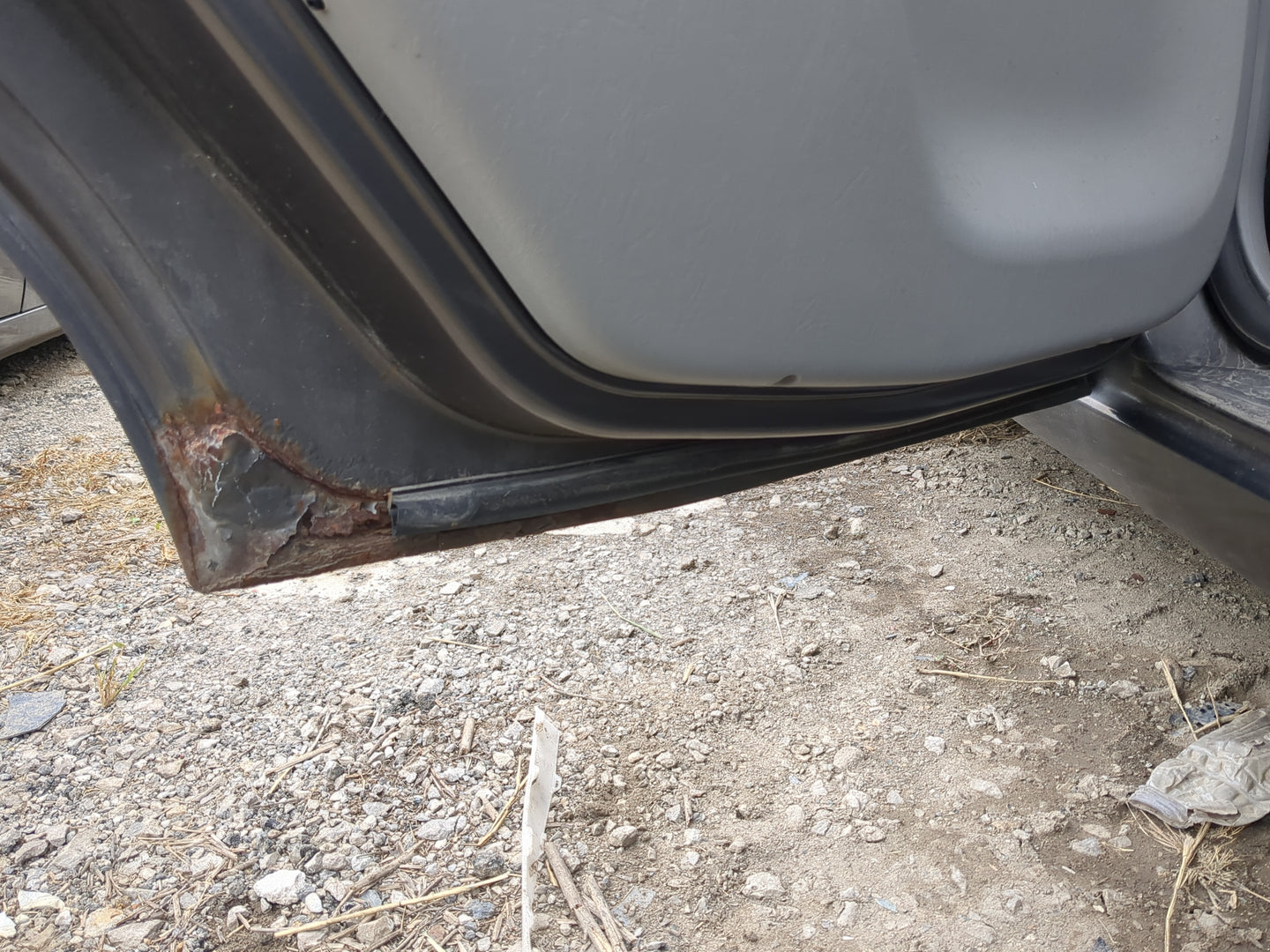 2001-2007 Ford Focus Driver Rear Door Oem 1212184 - Oemusedautoparts1.com