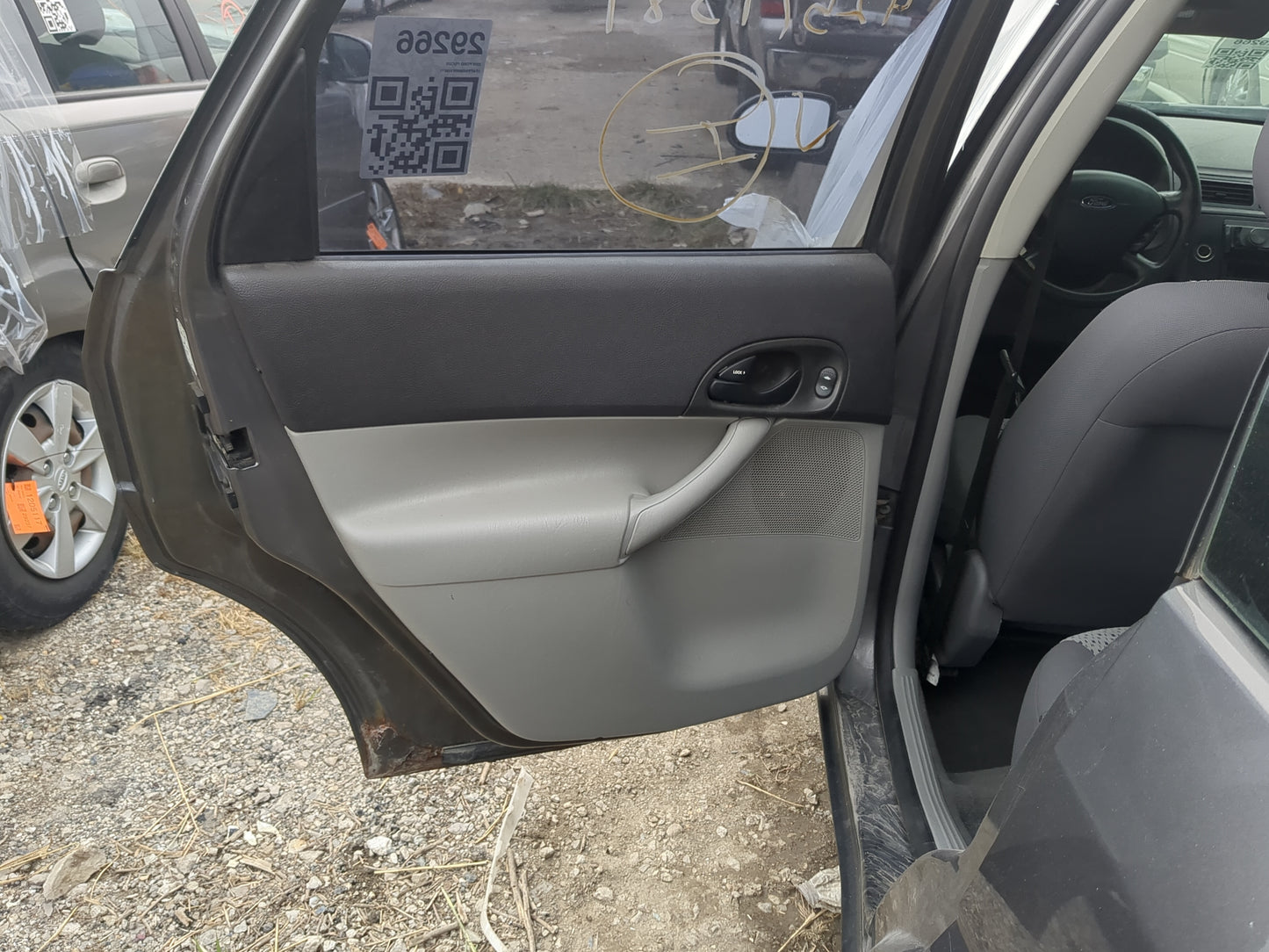 2001-2007 Ford Focus Driver Rear Door Oem 1212184 - Oemusedautoparts1.com