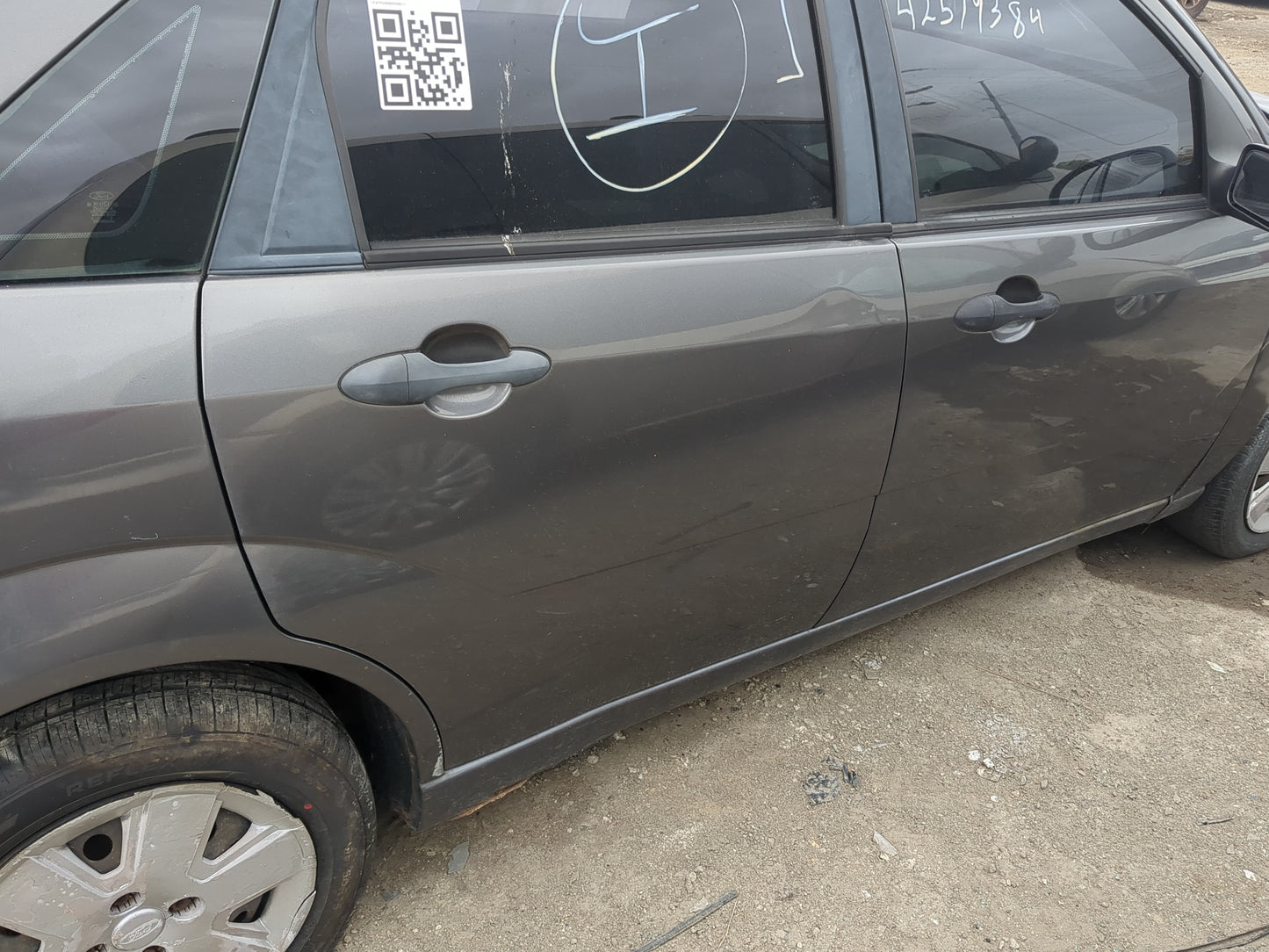 2001-2007 Ford Focus Passenger Rear Door Oem - Oemusedautoparts1.com