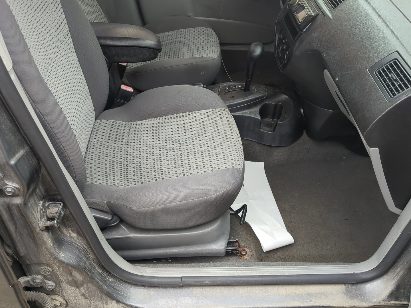 2006-2007 Ford Focus Passenger Front Seat Oem - Oemusedautoparts1.com