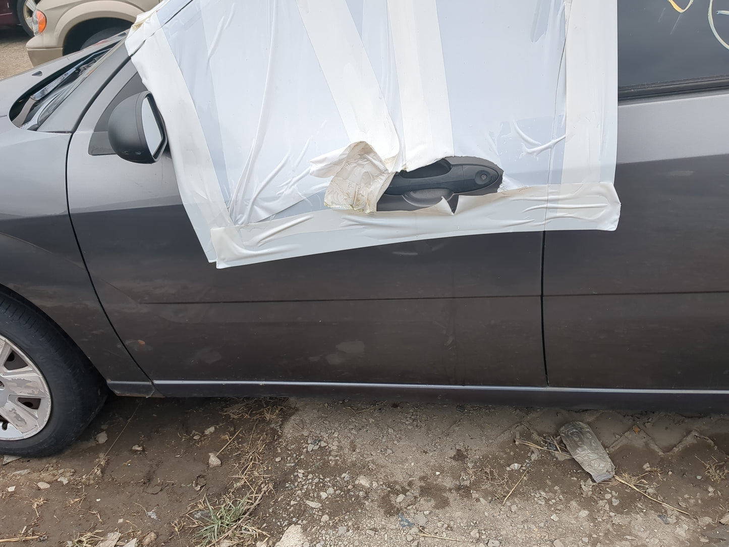 2000-2007 Ford Focus Driver Front Door Oem - Oemusedautoparts1.com