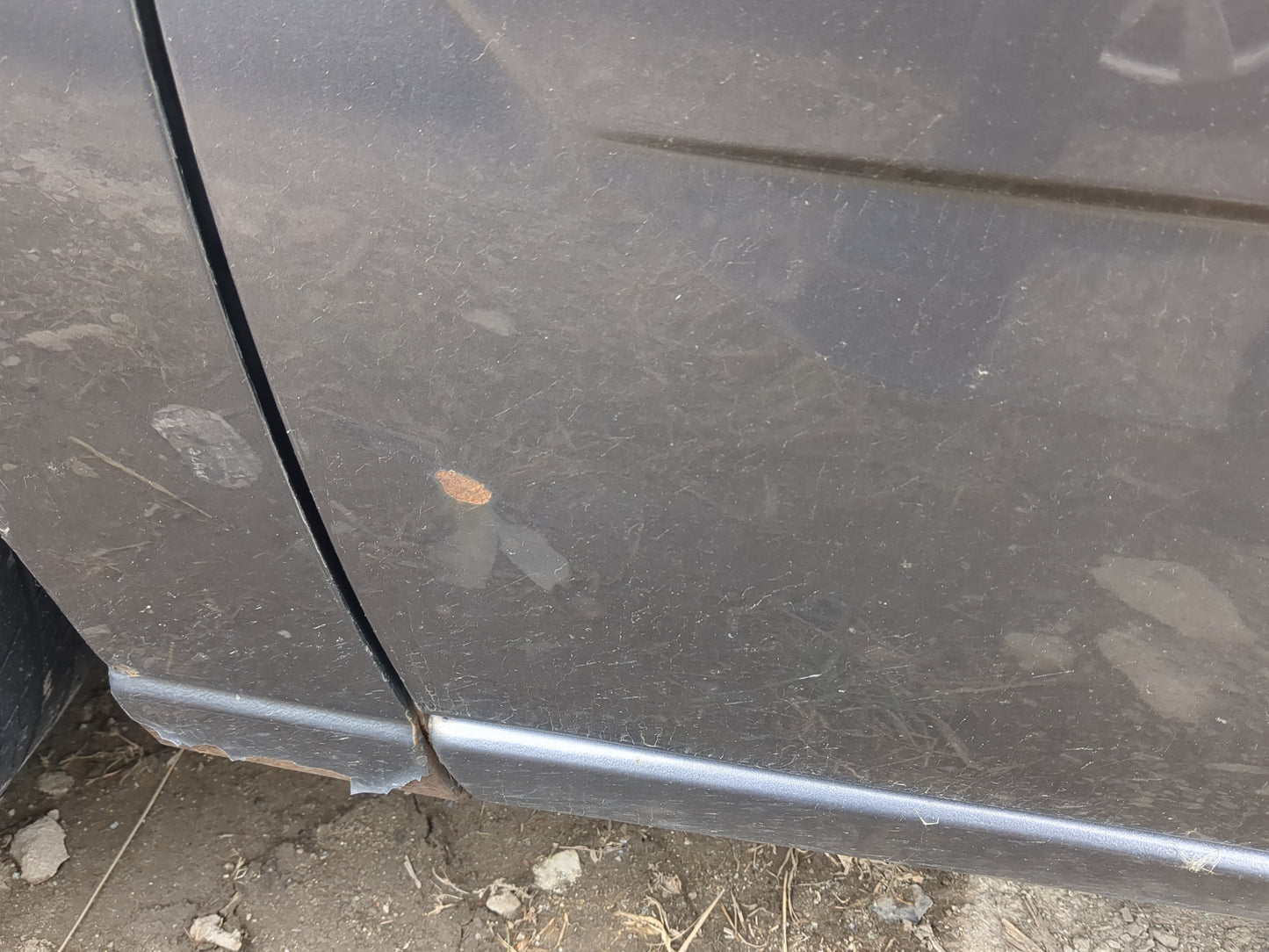 2000-2007 Ford Focus Driver Front Door Oem 1212274 - Oemusedautoparts1.com