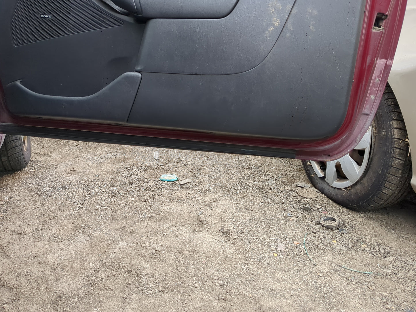 2000-2007 Ford Focus Passenger Front Door Oem 1214954 - Oemusedautoparts1.com