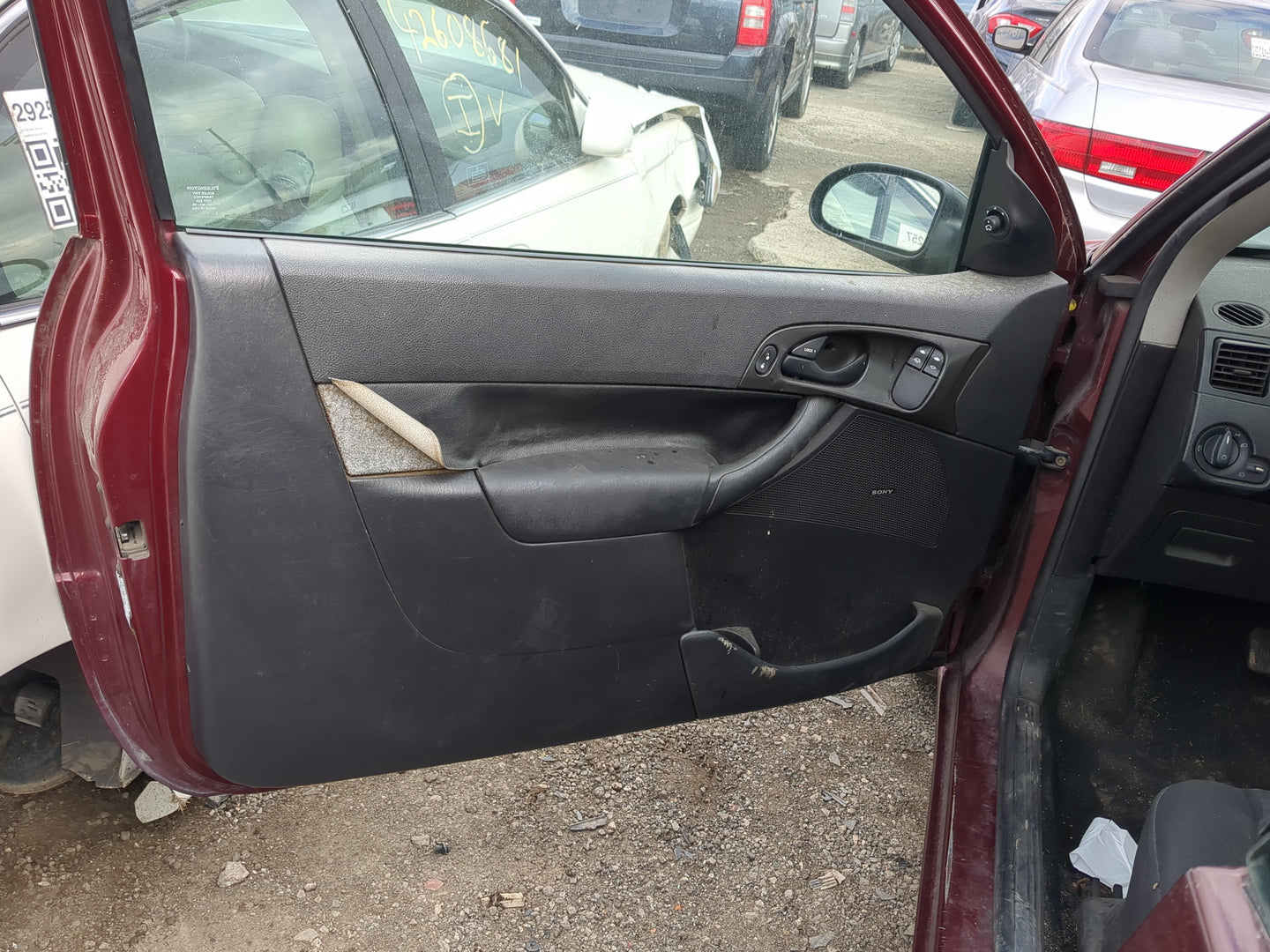 2006 Ford Focus Front Left Driver Interior Door Panel Trim 1215013 - Oemusedautoparts1.com