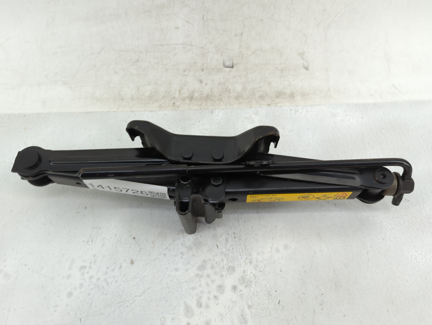 2006 Ford Focus Spare Scissor Car Jack - Oemusedautoparts1.com