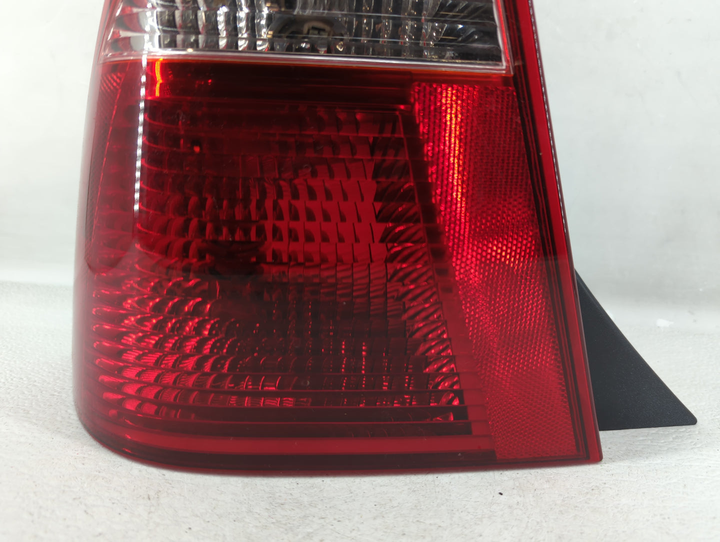 2005-2007 Ford Focus Tail Light Assembly Driver Left OEM P/N:5S43-13B505-A Fits Fits 2005 2006 2007 OEM Used Auto Parts - Oe