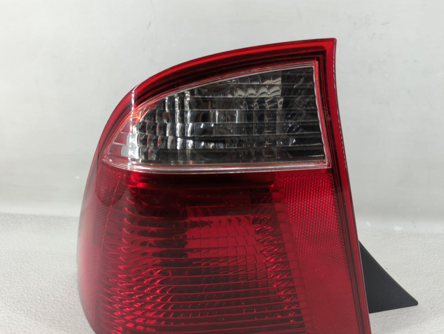 2005-2007 Ford Focus Tail Light Assembly Driver Left OEM P/N:5S43-13B505-A Fits Fits 2005 2006 2007 OEM Used Auto Parts - Oe