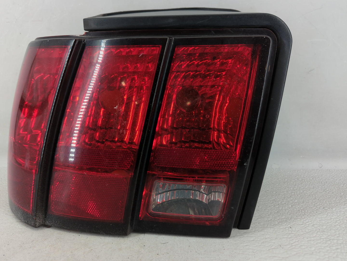 2005-2007 Ford Focus Tail Light Assembly Driver Left OEM P/N:XR33-13B505-A Fits Fits 2005 2006 2007 OEM Used Auto Parts - Oe