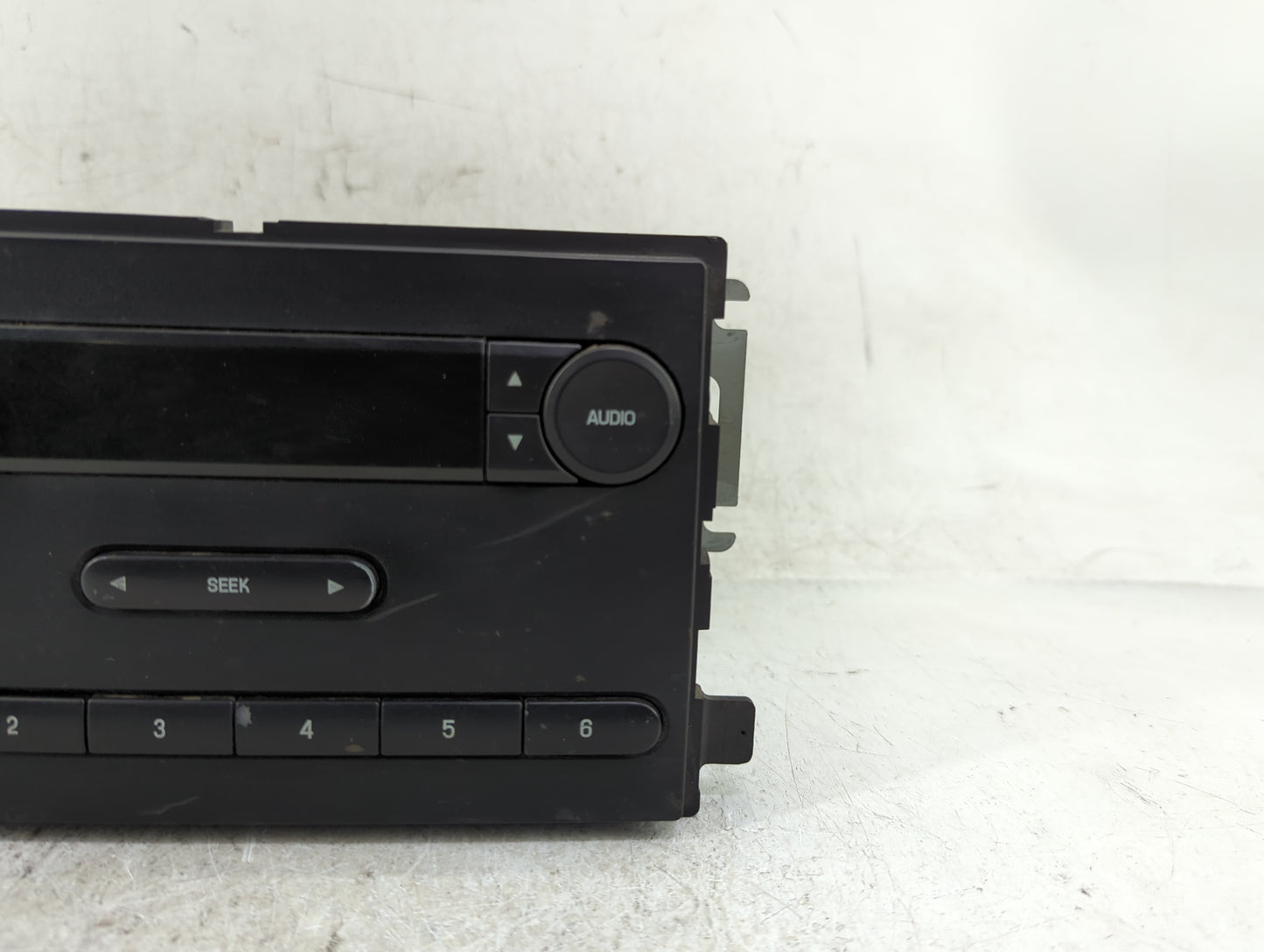 2006-2007 Ford Freestar Radio AM FM Cd Player Receiver Replacement P/N:6F2T-18K810-BA Fits Fits 2006 2007 OEM Used Auto Part