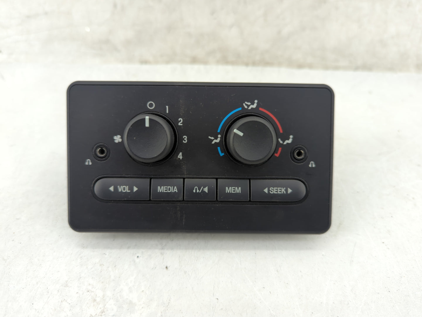2004-2007 Ford Freestar Climate Control Module Temperature AC/Heater Replacement P/N:6F23-18C858-AA Fits Fits 2004 2005 2006
