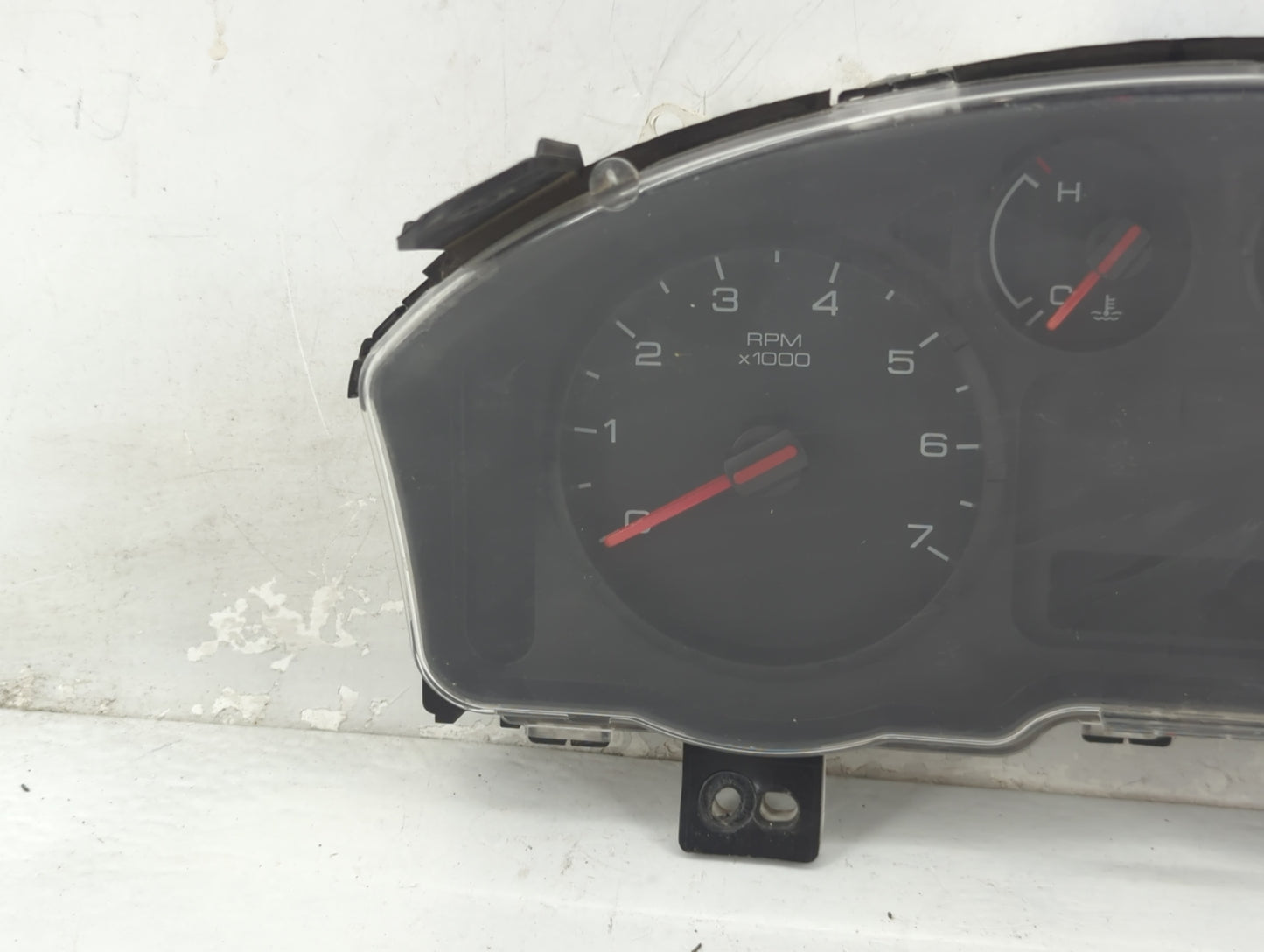 2006 Ford Freestyle Instrument Cluster Speedometer Gauges P/N:6F9T-10A855-CA Fits OEM Used Auto Parts - Oemusedautoparts1.co
