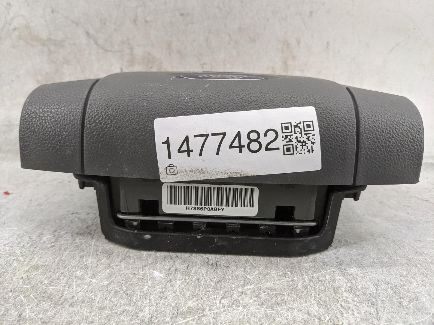 2005-2007 Ford Freestyle Air Bag Driver Left Steering Wheel Mounted 1477482 - Oemusedautoparts1.com