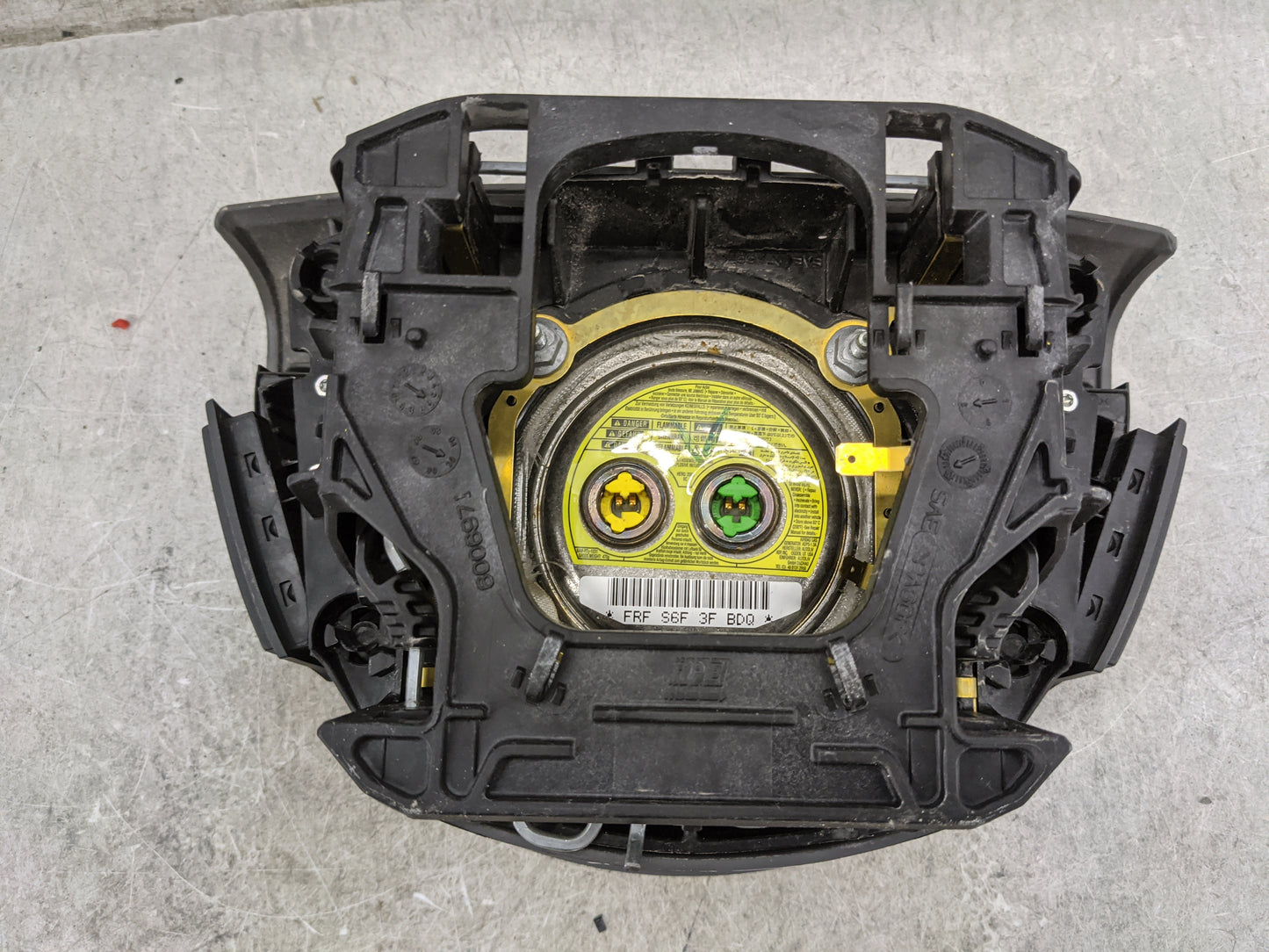 2005-2007 Ford Freestyle Air Bag Driver Left Steering Wheel Mounted 1477482 - Oemusedautoparts1.com