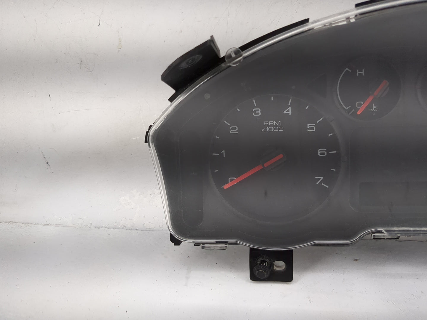 2006 Ford Freestyle Instrument Cluster Speedometer Gauges P/N:6F9T-10849-AA 5D8A090842, VP6F9F-10A855-AC Miles: Fits OEM Use