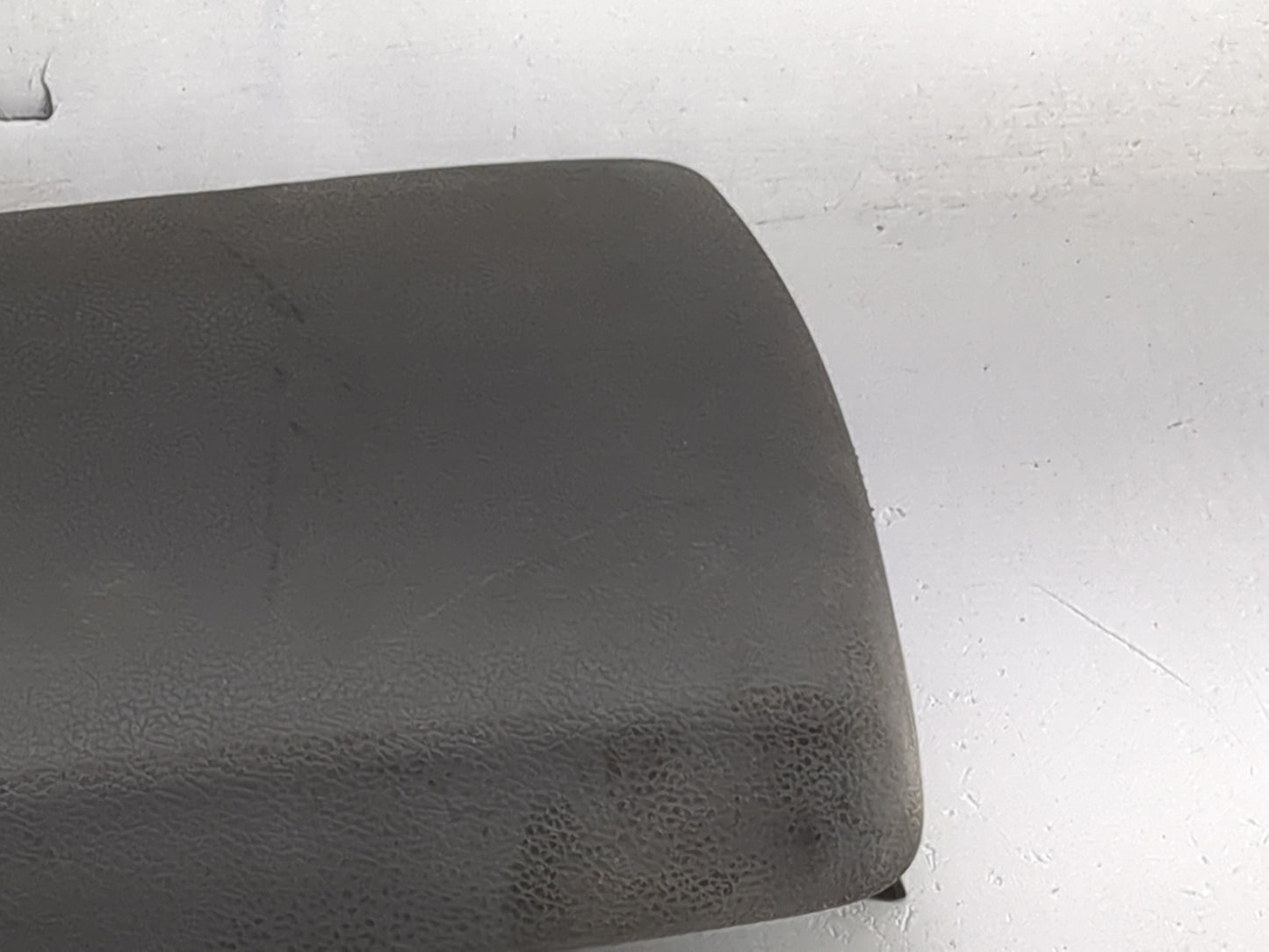 2006 Ford Freestyle Center Console Armrest Cover Lid Fits OEM Used Auto Parts - Oemusedautoparts1.com