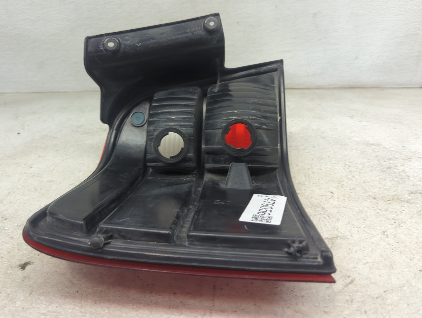 2005-2007 Ford Freestyle Tail Light Assembly Driver Left OEM P/N:5F9313B504JA ASY 5F93-13B504-JA Fits Fits 2005 2006 2007 OE