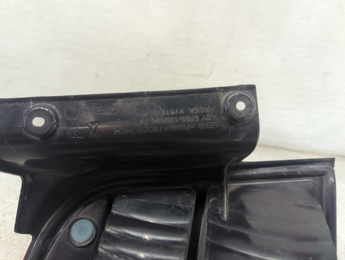 2005-2007 Ford Freestyle Tail Light Assembly Driver Left OEM P/N:5F9313B504JA ASY 5F93-13B504-JA Fits Fits 2005 2006 2007 OE