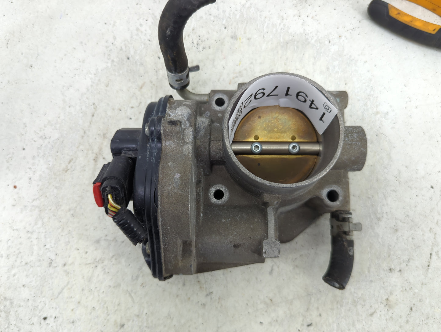 2005-2007 Ford Freestyle Throttle Body P/N:VP2S6U-9E928-CB 5F02A Fits Fits 2005 2006 2007 OEM Used Auto Parts - Oemusedautop
