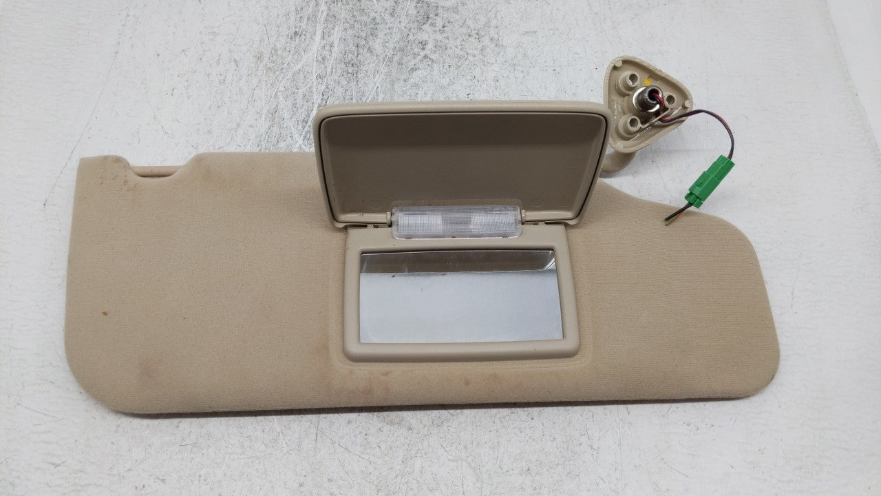 2005-2007 Ford Freestyle Sun Visor Shade Replacement Passenger Right Mirror Fits Fits 2005 2006 2007 OEM Used Auto Parts - O