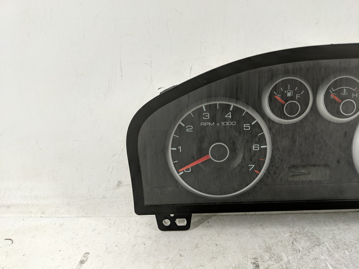 2006-2007 Ford Fusion Instrument Cluster Speedometer Gauges P/N:6E5T 10849 AG Fits Fits 2006 2007 OEM Used Auto Parts - Oemu