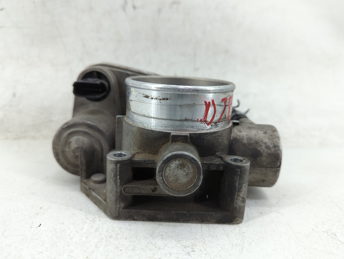 2006-2009 Ford Fusion Throttle Body P/N:5 718 201 Fits Fits 2006 2007 2008 2009 OEM Used Auto Parts - Oemusedautoparts1.com