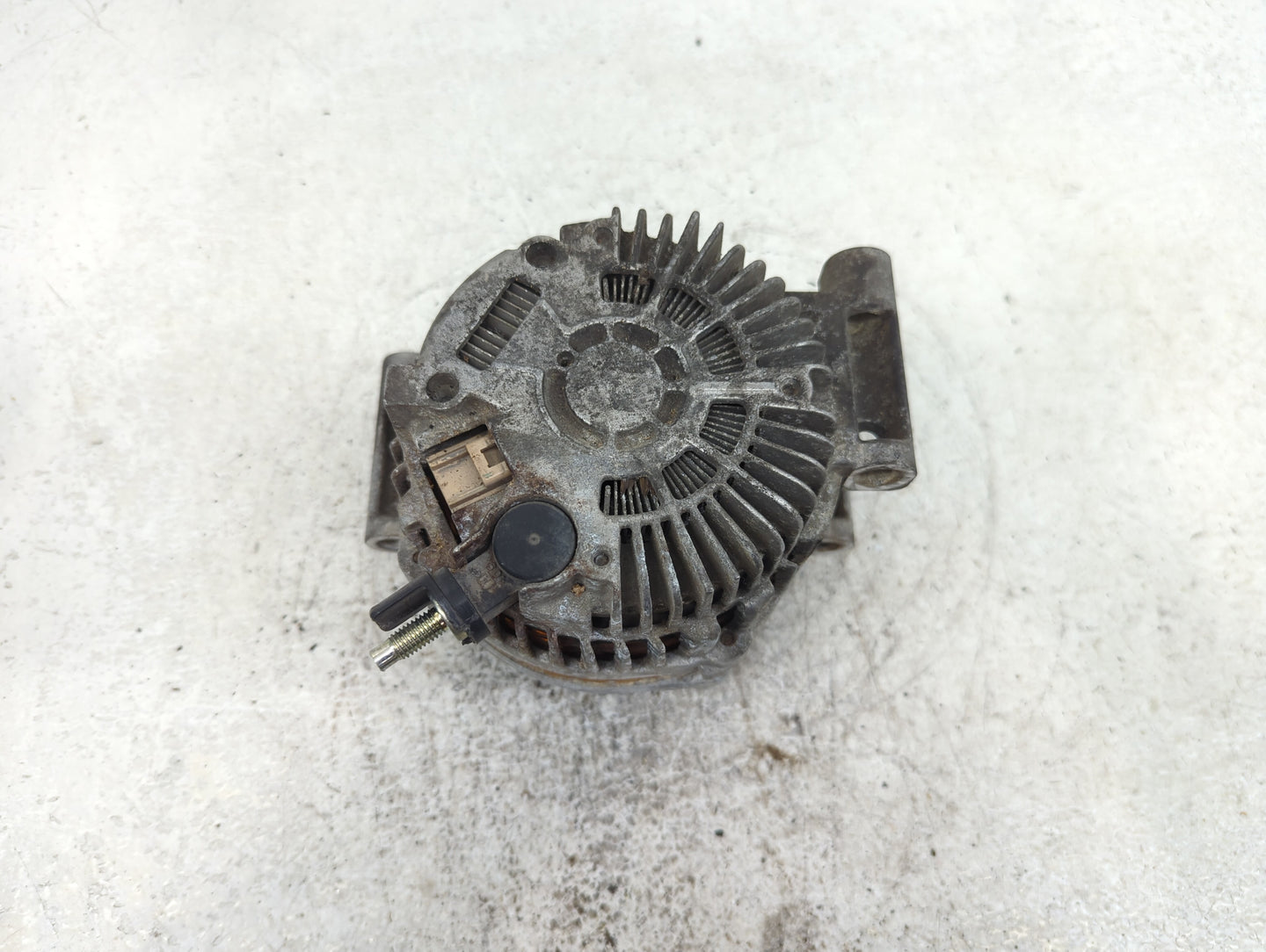 2006-2009 Ford Fusion Alternator Replacement Generator Charging Assembly Engine OEM P/N:6E5T-10300-BD Fits OEM Used Auto Par