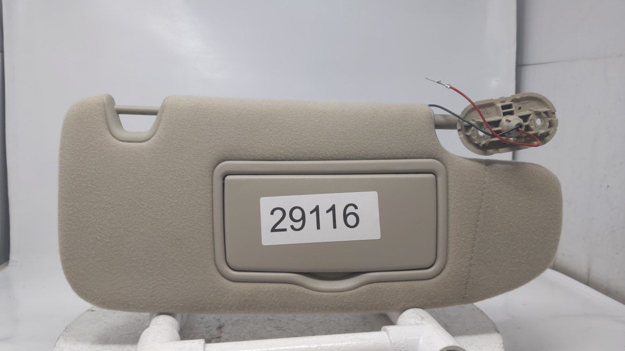 2006 Ford Fusion Sun Visor Shade Replacement Passenger Right Mirror Fits OEM Used Auto Parts - Oemusedautoparts1.com