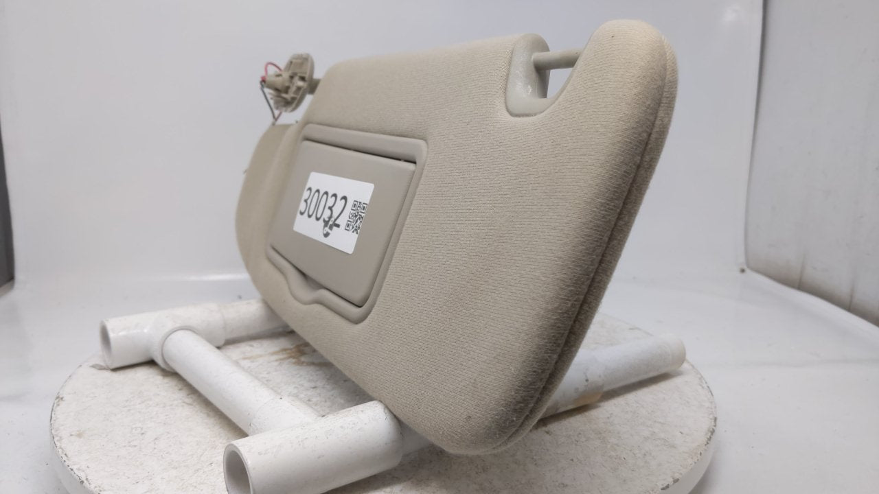 2006 Ford Fusion Sun Visor Shade Replacement Driver Left Mirror Fits OEM Used Auto Parts - Oemusedautoparts1.com
