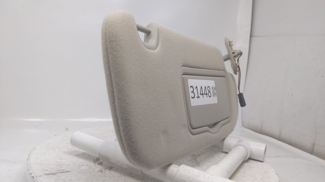 2006 Ford Fusion Sun Visor Shade Replacement Passenger Right Mirror Fits OEM Used Auto Parts - Oemusedautoparts1.com