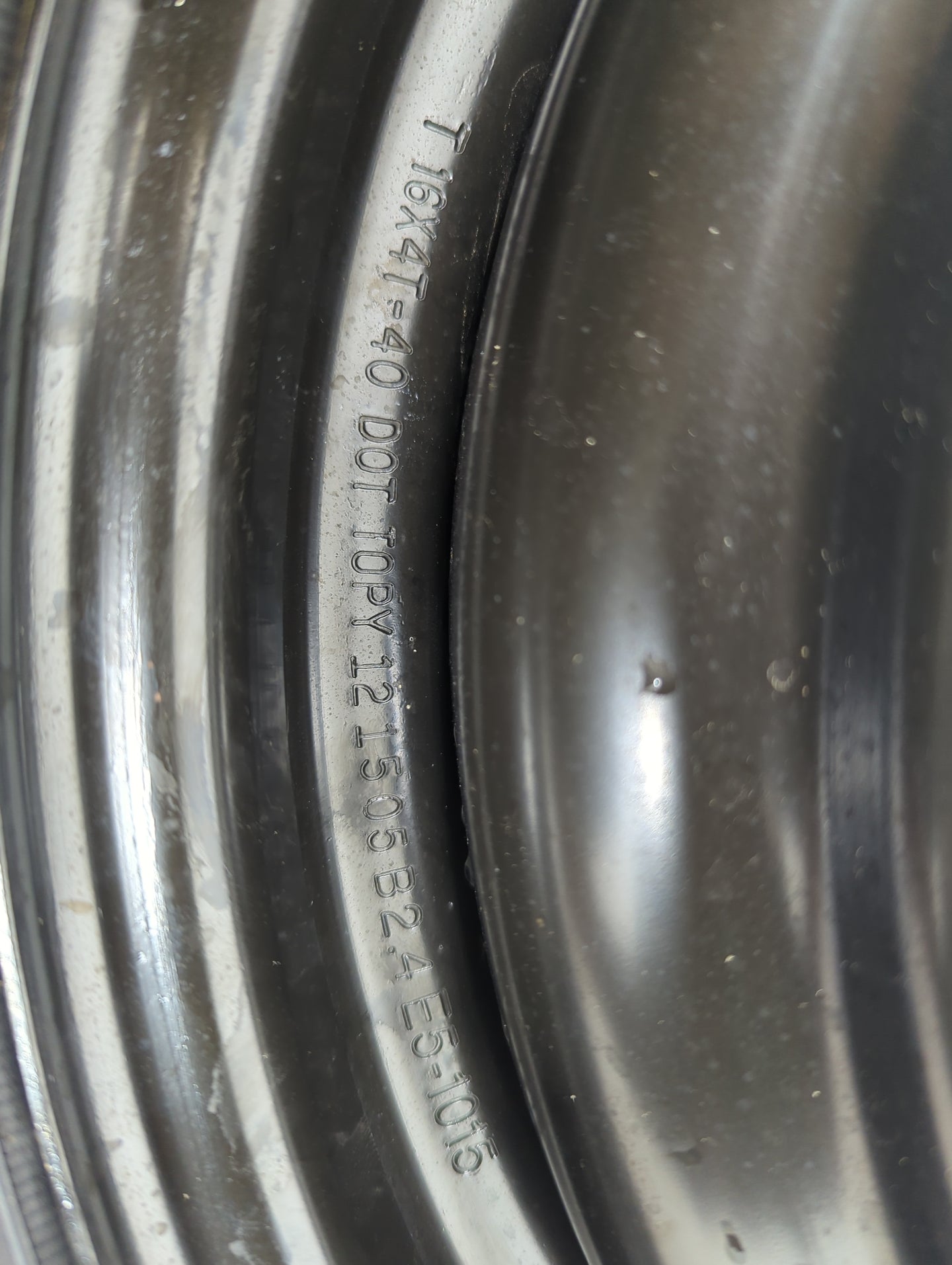 2006-2012 Ford Fusion Spare Donut Tire Wheel Rim Oem 5036773 - Oemusedautoparts1.com