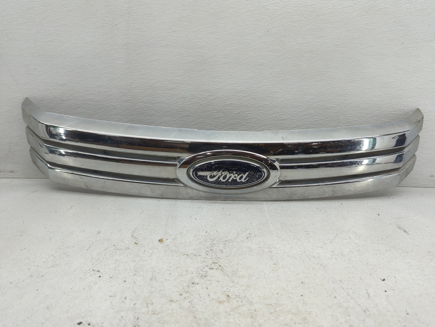 2006-2009 Ford Fusion Front Grille Bumper Not Included - Oemusedautoparts1.com