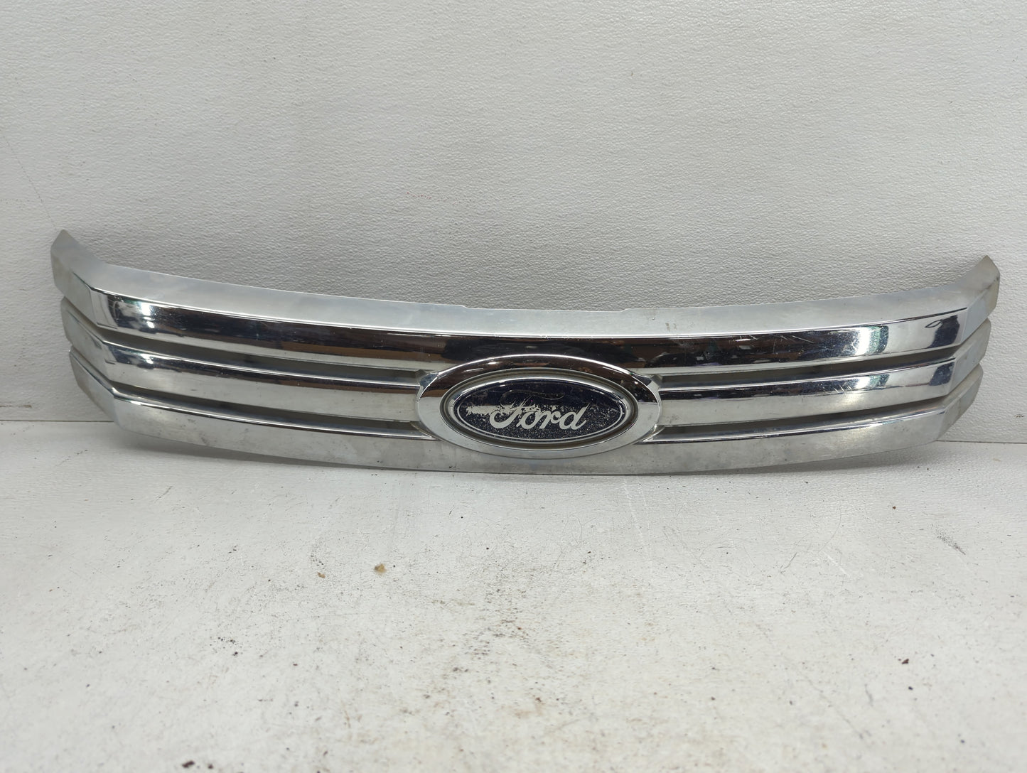 2006-2009 Ford Fusion Front Grille Bumper Not Included - Oemusedautoparts1.com