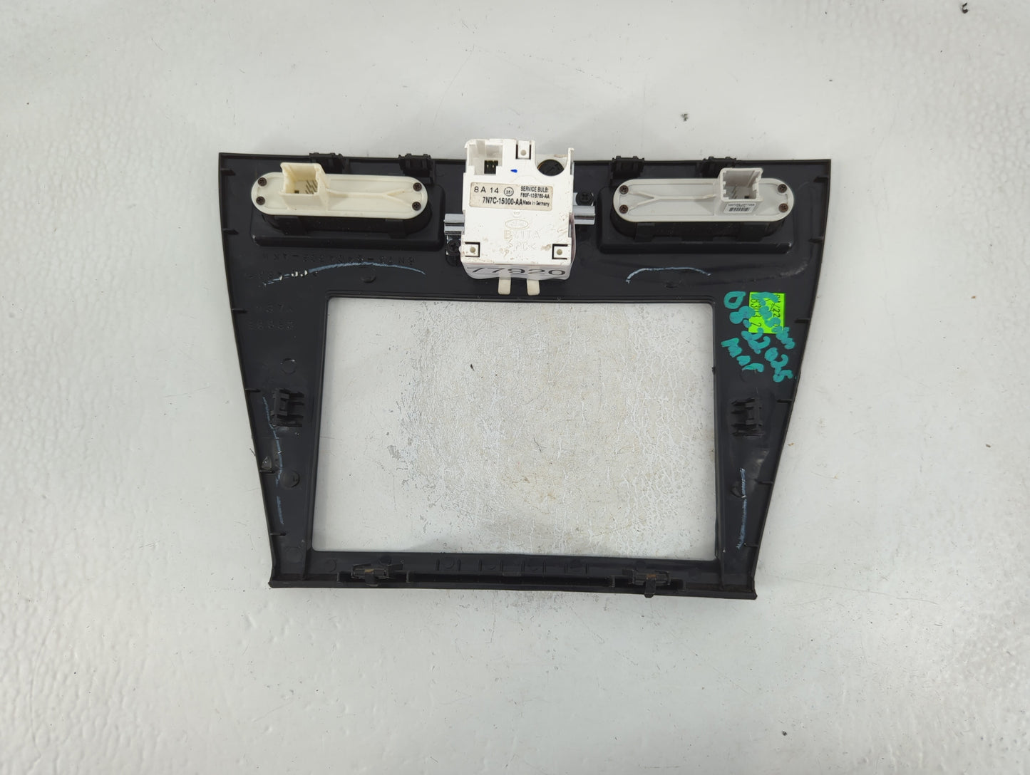 2006 Ford Fusion Radio Climate Panel Bezel - Oemusedautoparts1.com
