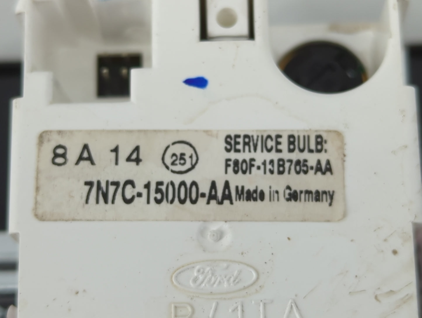 2006 Ford Fusion Radio Climate Panel Bezel - Oemusedautoparts1.com