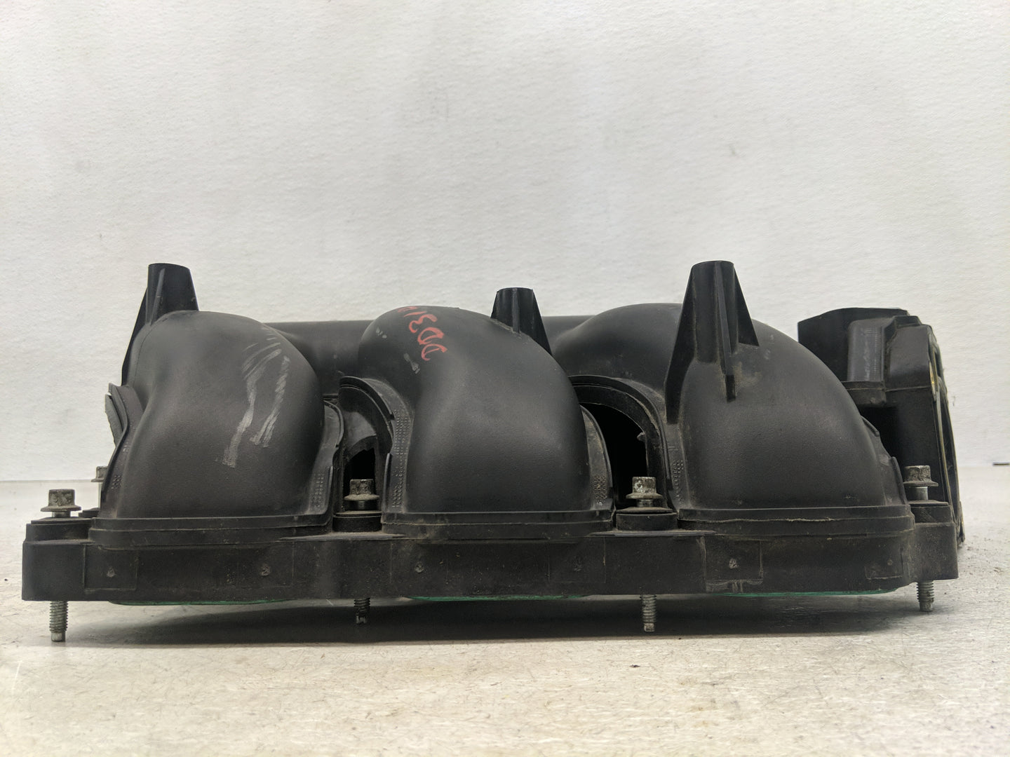 2006 Ford Maverick Air Intake Manifold P/N:5L8E-9424-AE Fits OEM Used Auto Parts - Oemusedautoparts1.com