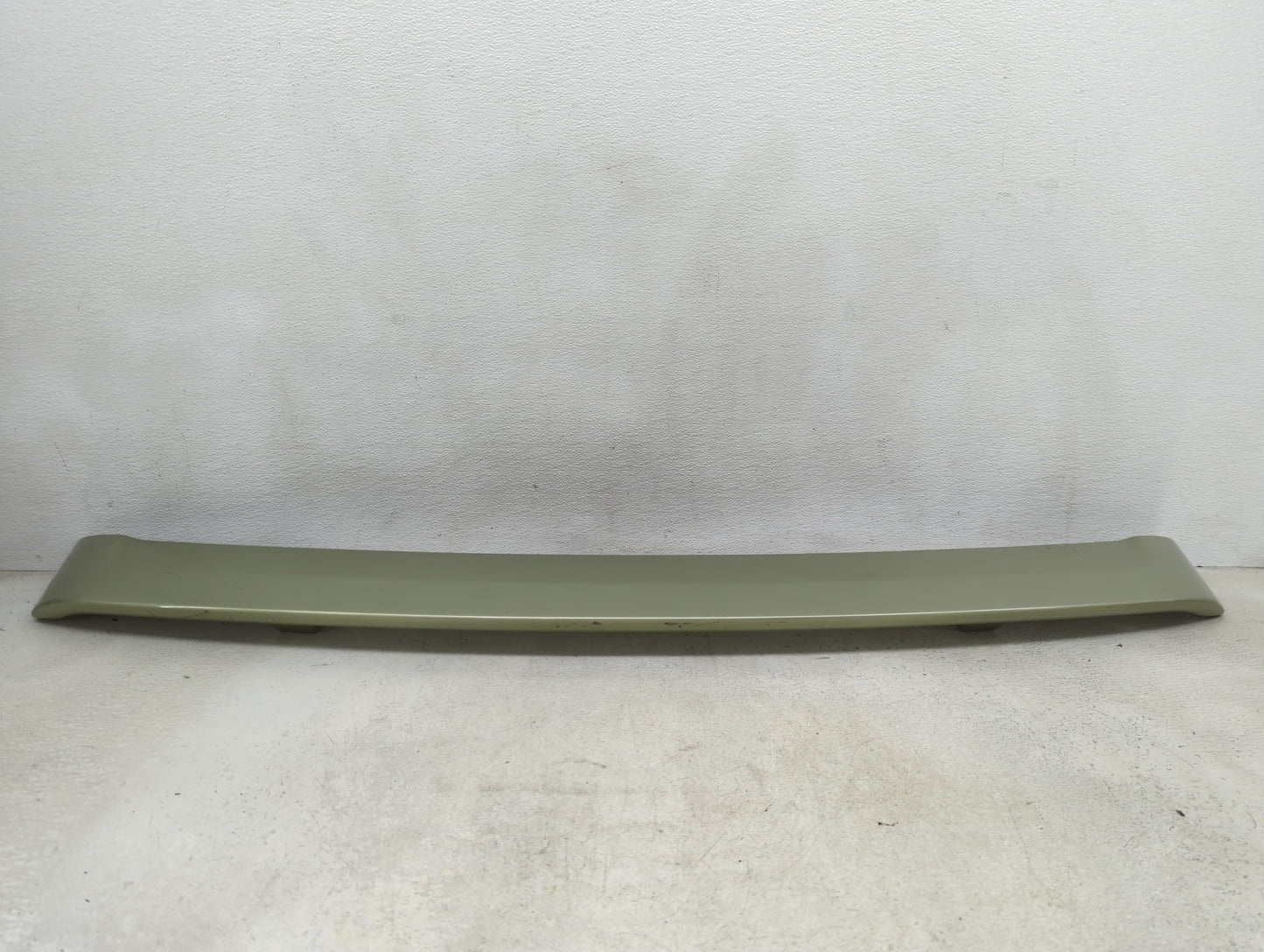 2005-2009 Ford Mustang Rear Spoiler Oem - Oemusedautoparts1.com