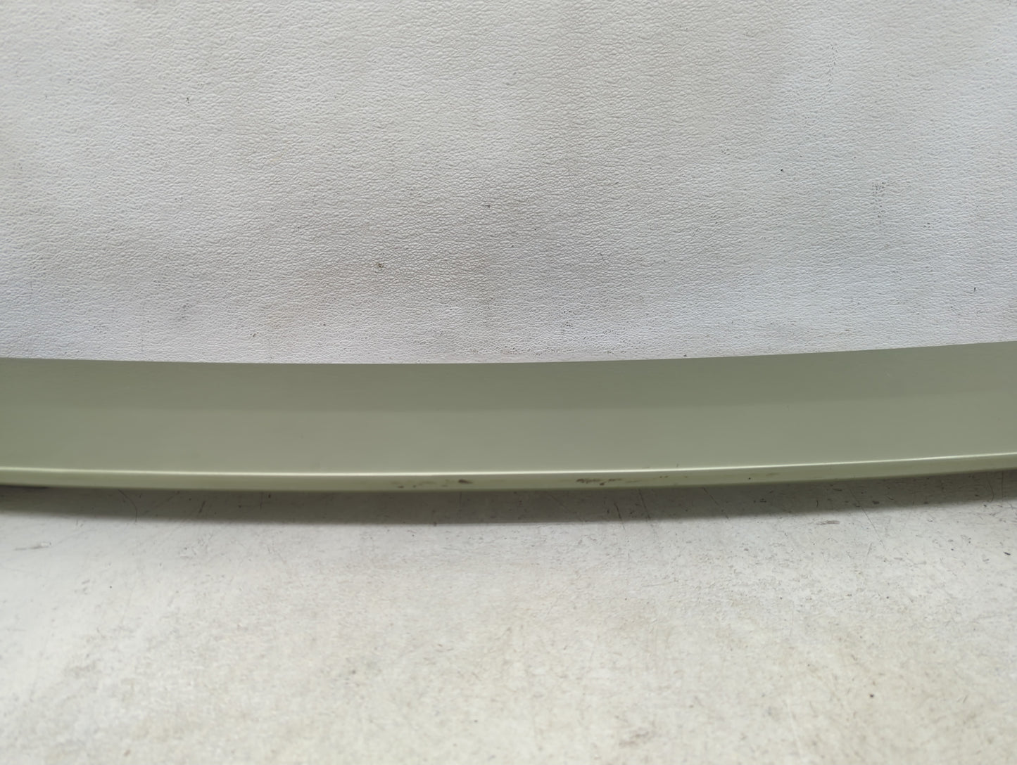 2005-2009 Ford Mustang Rear Spoiler Oem - Oemusedautoparts1.com