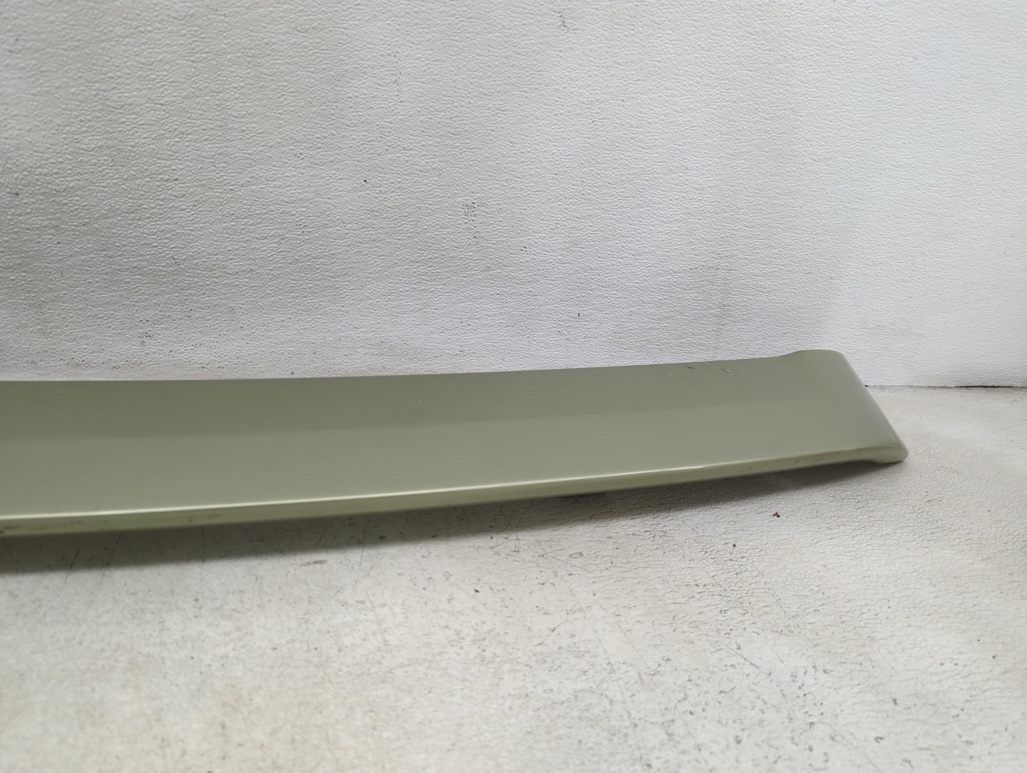 2005-2009 Ford Mustang Rear Spoiler Oem - Oemusedautoparts1.com