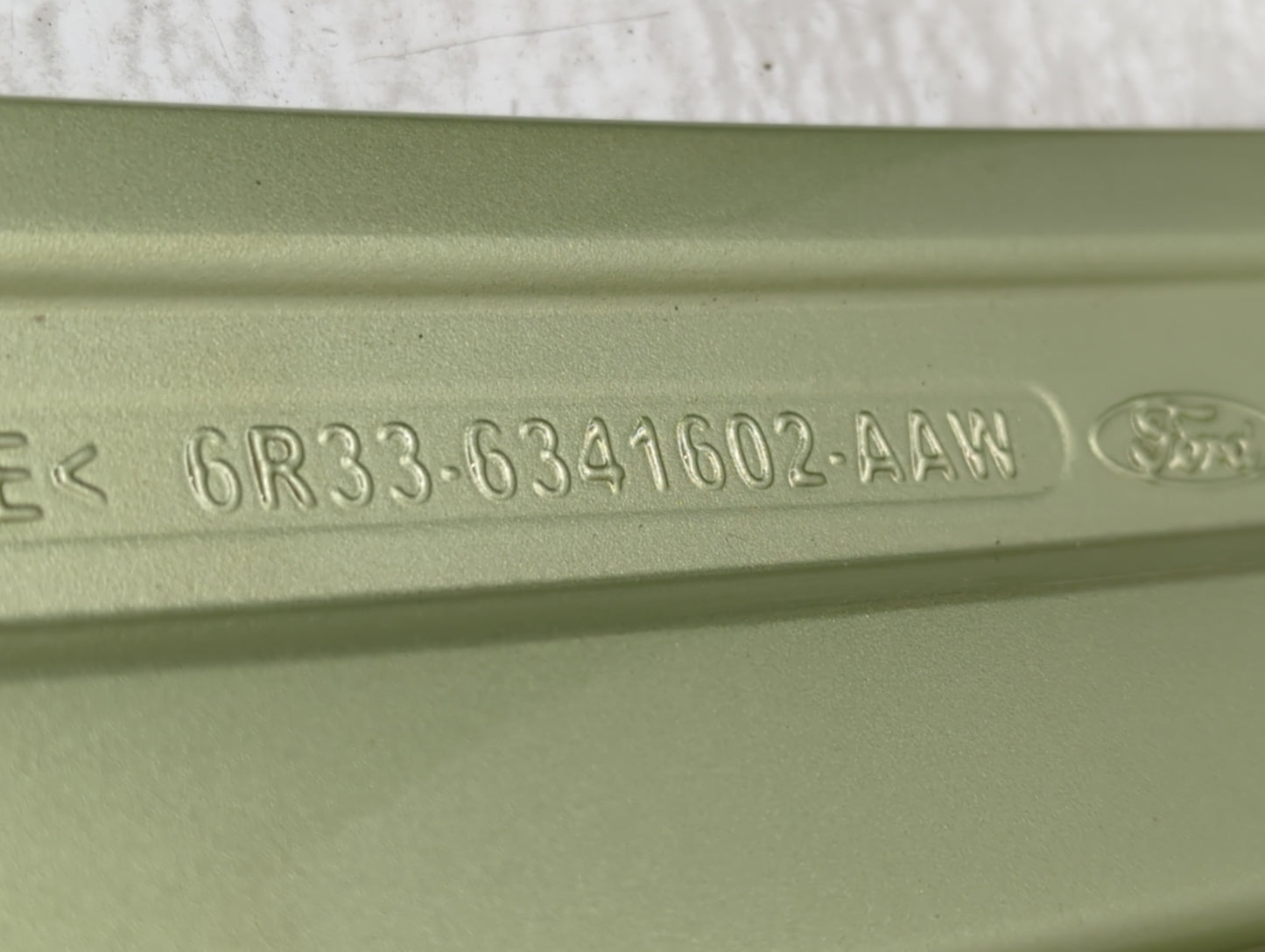 2005-2009 Ford Mustang Rear Spoiler Oem - Oemusedautoparts1.com