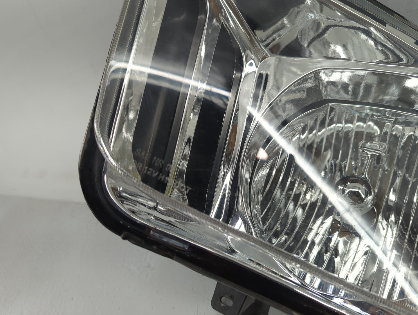 2005-2006 Ford Mustang Driver Left Oem Head Light Headlight Lamp - Oemusedautoparts1.com