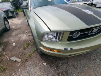 compare product 2005-2006 Ford Mustang Passenger Right Oem Head Light Headlight Lamp