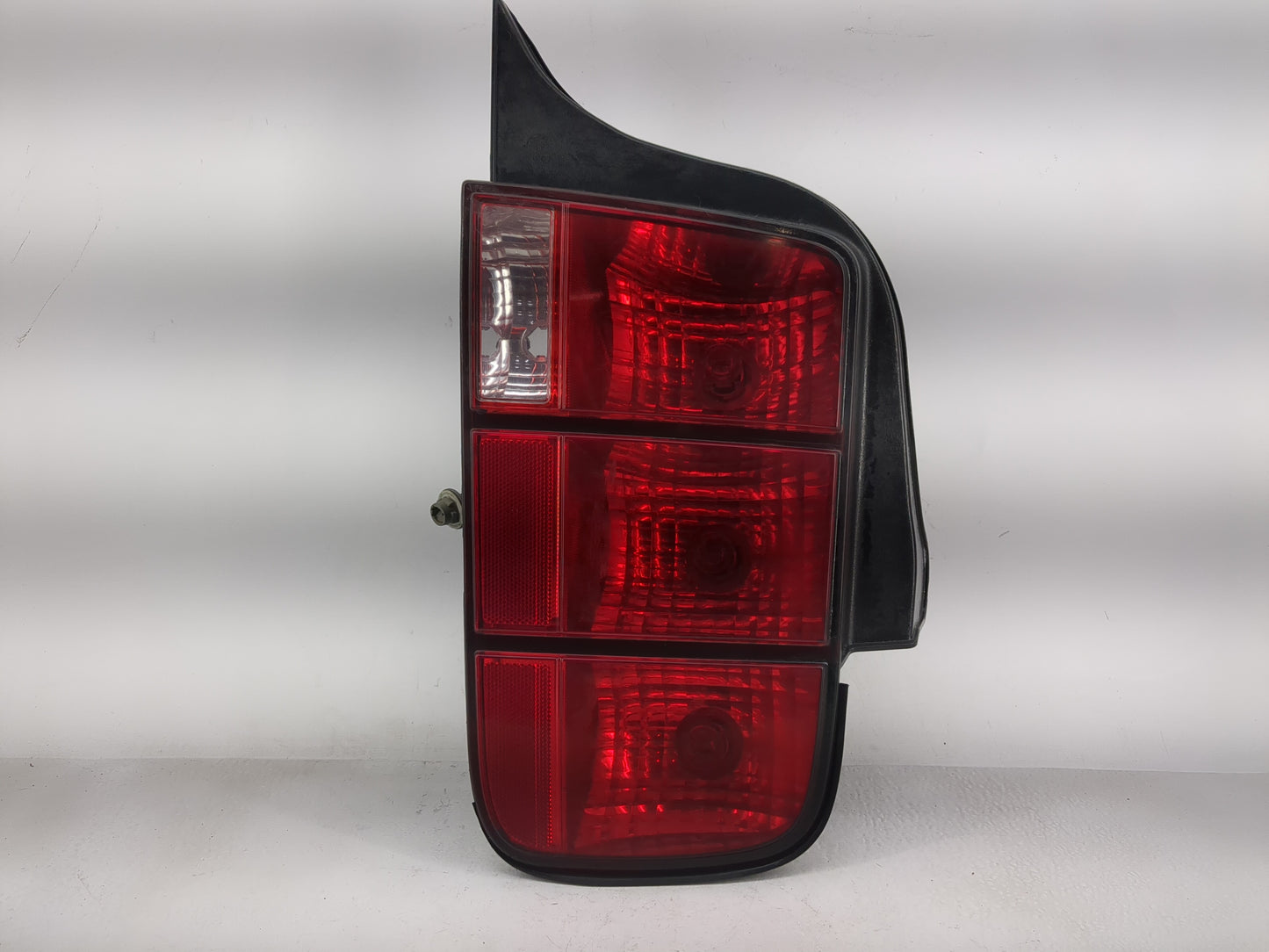 2005-2009 Ford Mustang Tail Light Assembly Passenger Right OEM P/N:13A412-AA Fits Fits 2005 2006 2007 2008 2009 OEM Used Aut